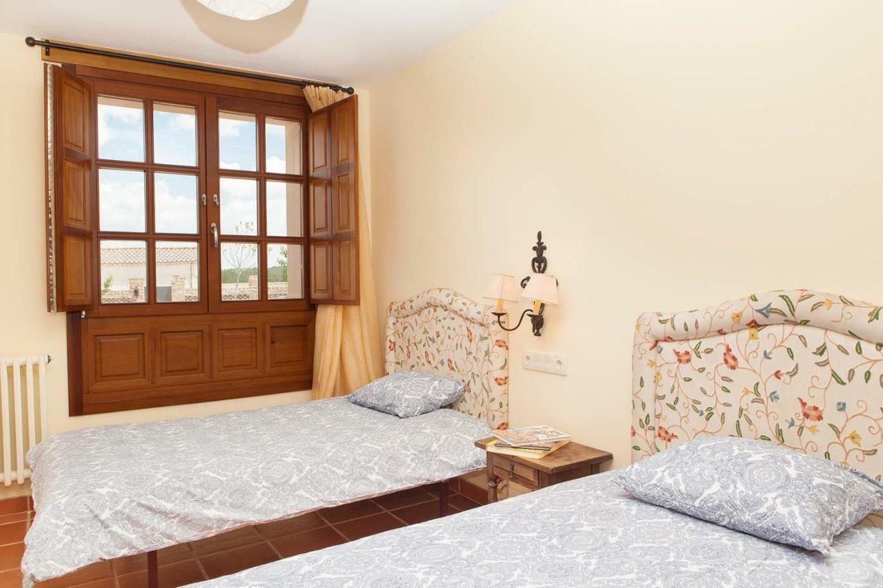 Almenara de Tormes Casa Robleゲストハウス エクステリア 写真