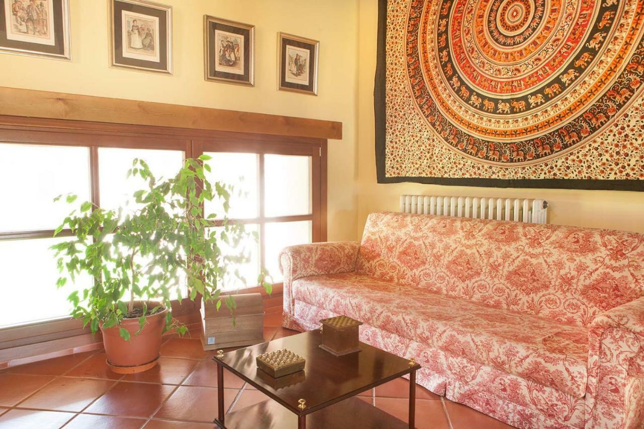 Almenara de Tormes Casa Robleゲストハウス エクステリア 写真