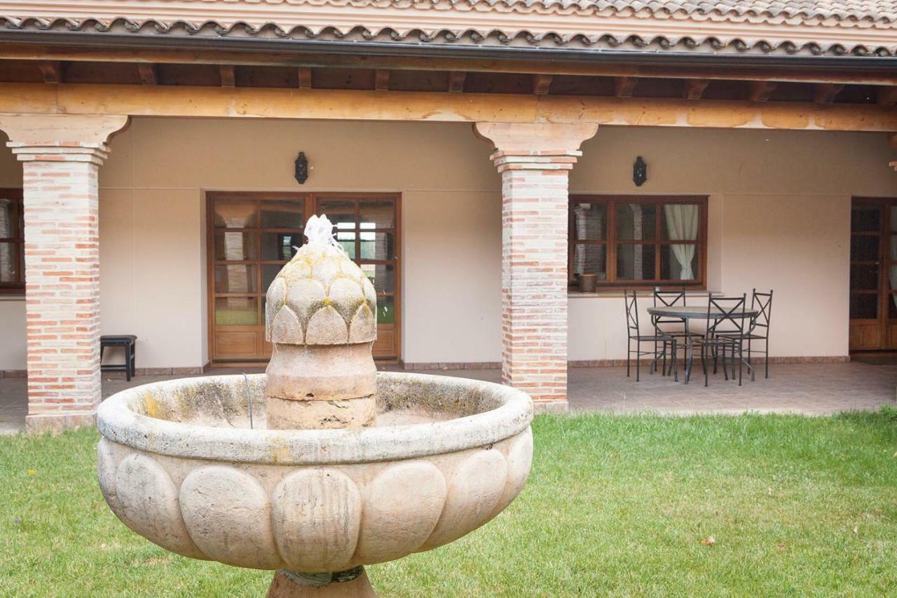 Almenara de Tormes Casa Robleゲストハウス エクステリア 写真